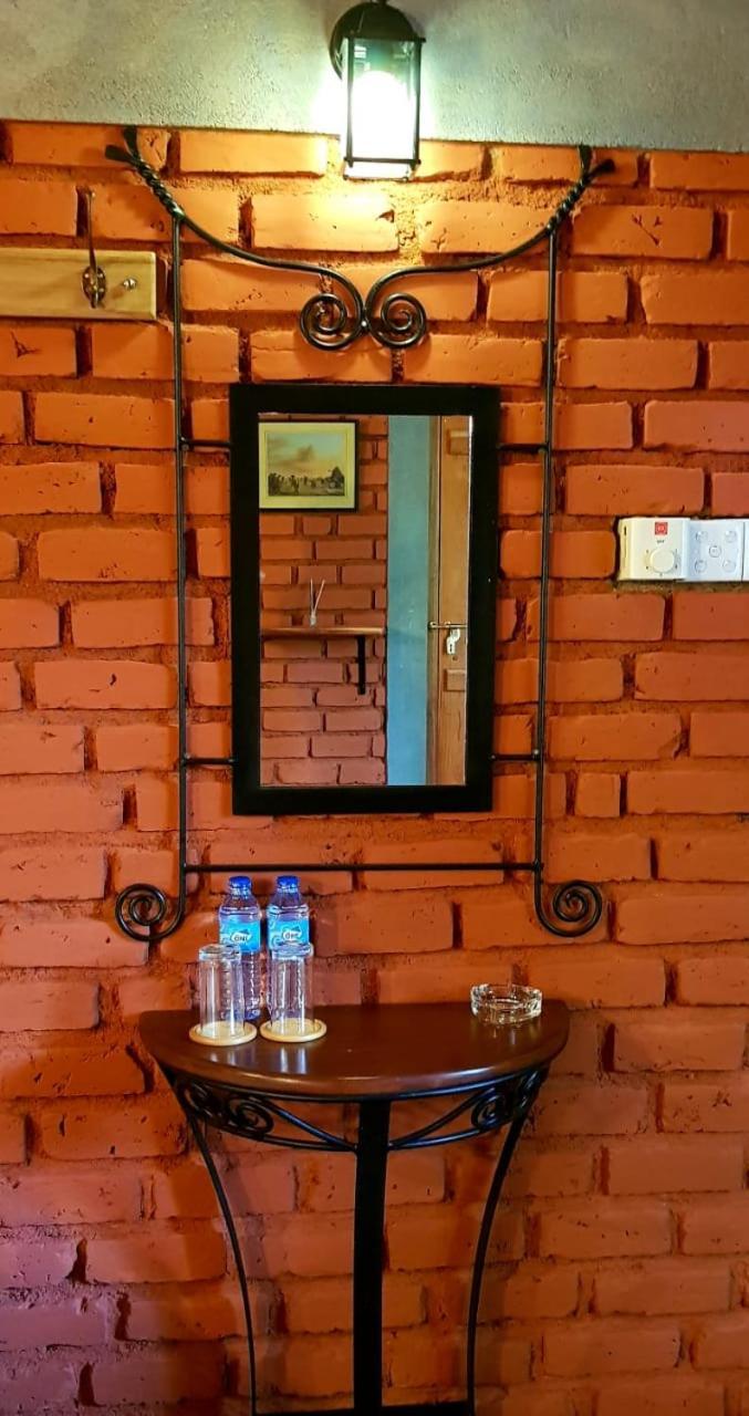 Tea Leaf Retreat Apartment Kandy Bagian luar foto