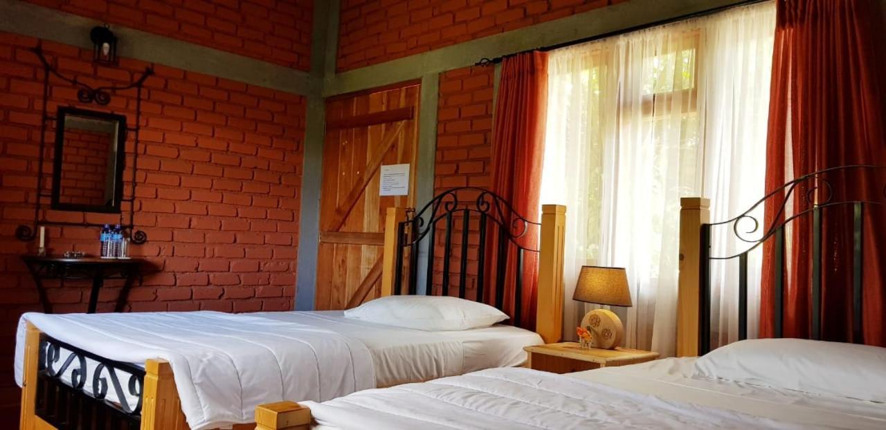 Tea Leaf Retreat Apartment Kandy Bagian luar foto